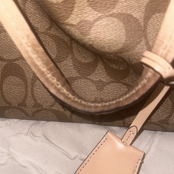 Coach signature Handbag - Picture 4 of 5
